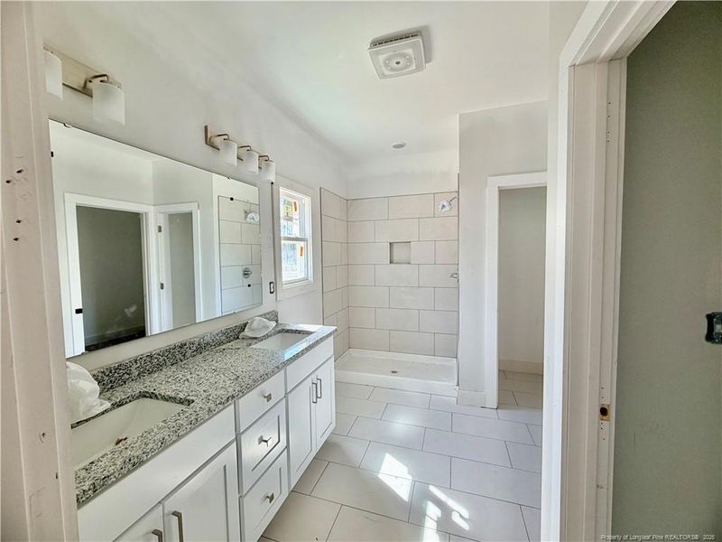 Primary Bath on main