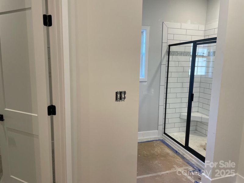 Image 14 of a home in Kerns Ridge.