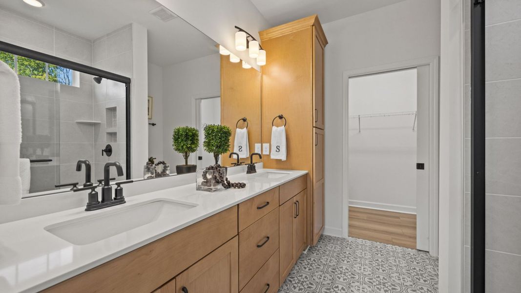 Representative furnished interior of a home built from the Victoria by Epcon Communities in Village at Maple Leaf Farm, King (Image 16).
