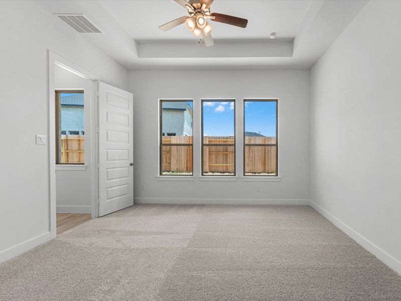 Spacious, unfurnished interior of a new home in The Trails, New Caney (Image 20).