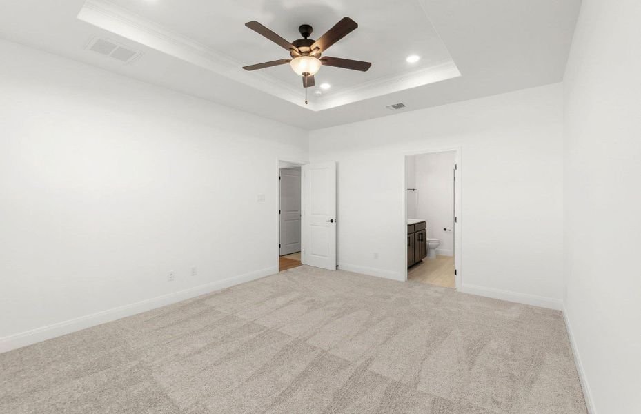 Spacious, unfurnished interior of a new home in Patterson Ranch, Georgetown (Image 14).