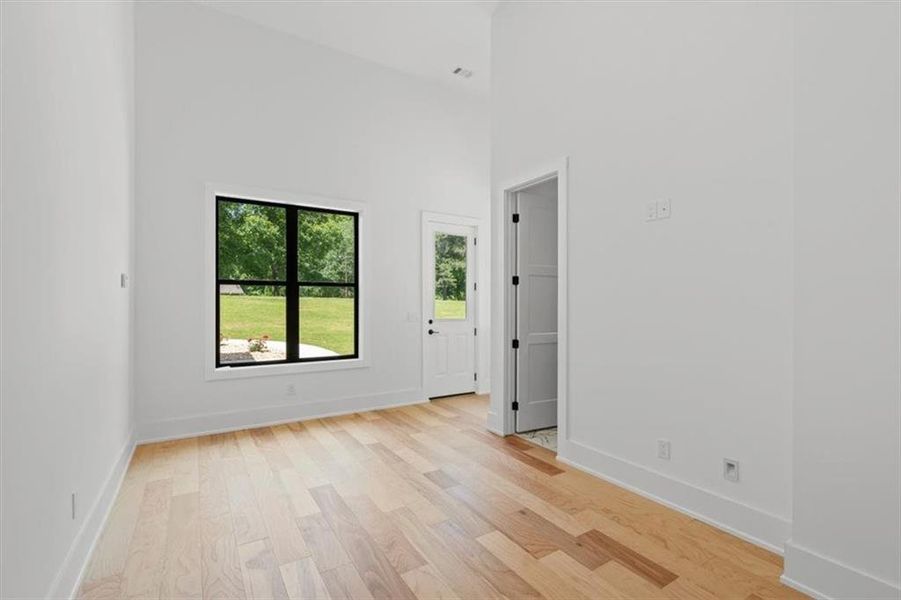Spacious, unfurnished interior of a new home in , Acworth (Image 76). Spacious, unfurnished interior of a new home in , Acworth (Image 76).