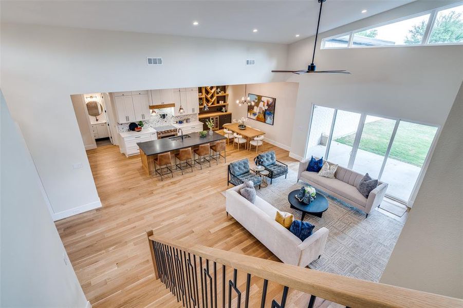 Furnished interior view inside a new home in , Richardson (Image 14).