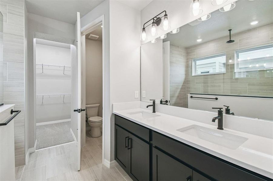 Furnished interior view inside a new home in Weslyn Park in Sunbridge 34', St. Cloud (Image 10).