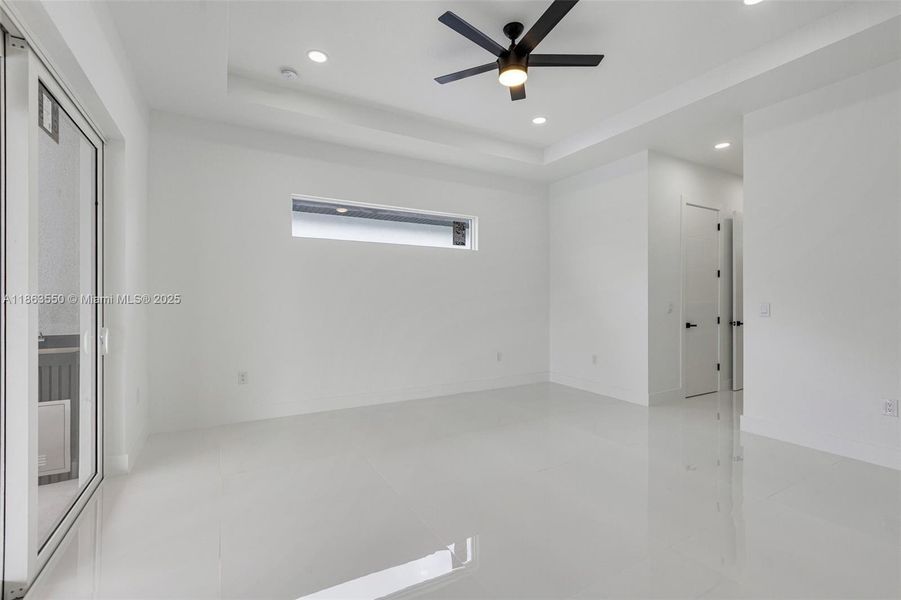 Spacious, unfurnished interior of a new home in , Cape Coral (Image 20). Spacious, unfurnished interior of a new home in , Cape Coral (Image 20).