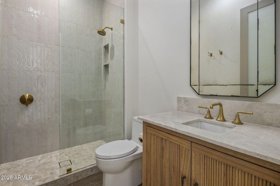 37-web-or-mls-IMG_2181 37-web-or-mls-IMG_2181