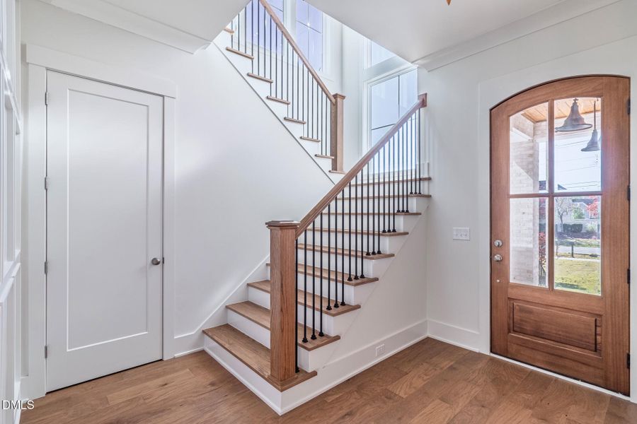 1529_SALEM CHURCH_INTERIOR_04