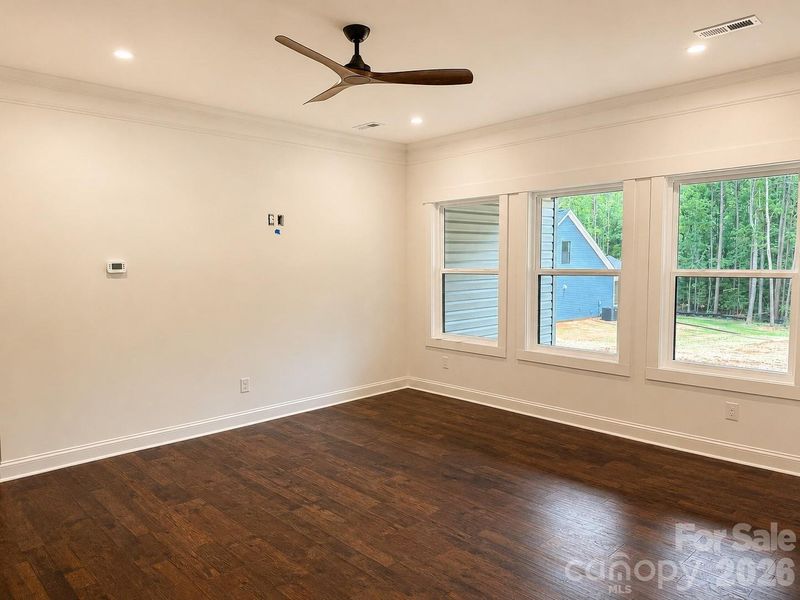 Spacious, unfurnished interior of a new home in , Salisbury (Image 30).