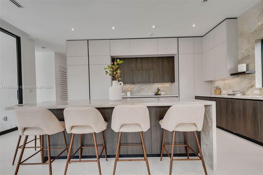 Furnished interior view inside a new home in , Pinecrest (Image 5).