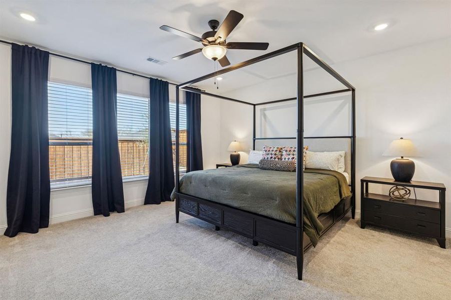 Furnished interior view inside a new home in Stoneridge, Melissa (Image 33).