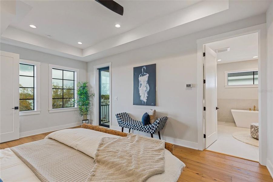 Furnished interior view inside a new home in , St. Petersburg (Image 17).