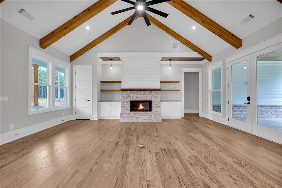 Spacious, unfurnished interior of a new home in , Monroe (Image 76).