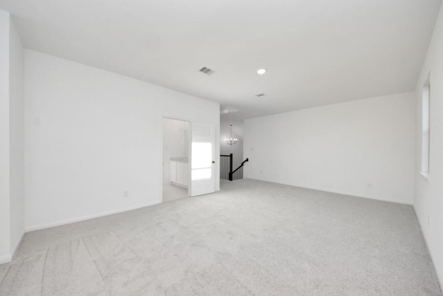 Spacious, unfurnished interior of a new home in Elyson, Katy (Image 22).