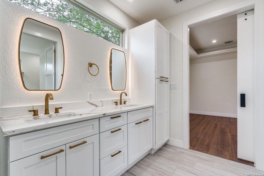 Furnished interior view inside a new home in , San Antonio (Image 12).