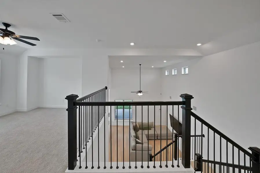 Image 36 of a home in .