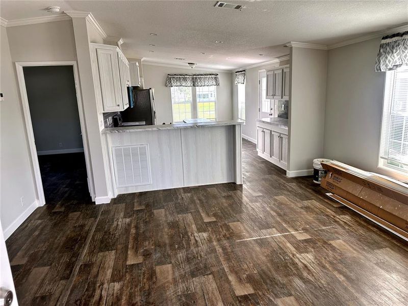 Spacious, unfurnished interior of a new home in , Zellwood (Image 3). Spacious, unfurnished interior of a new home in , Zellwood (Image 3).