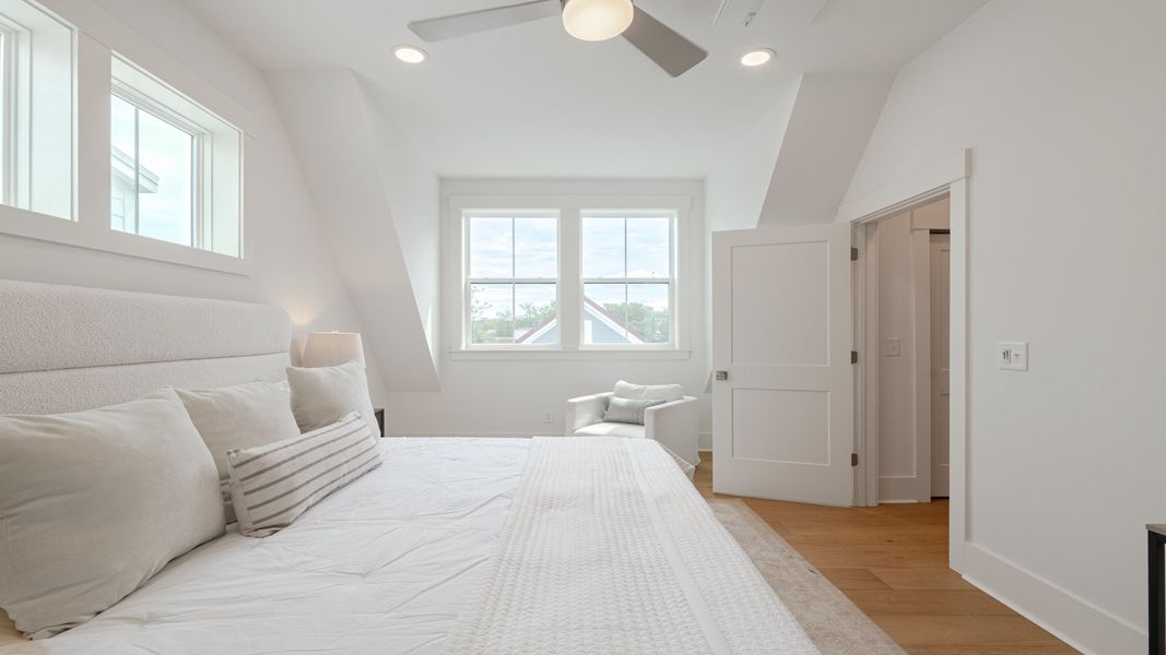 Representative furnished interior of a home built from the Ashford by DRB Homes in Grants Court, Charleston (Image 4).