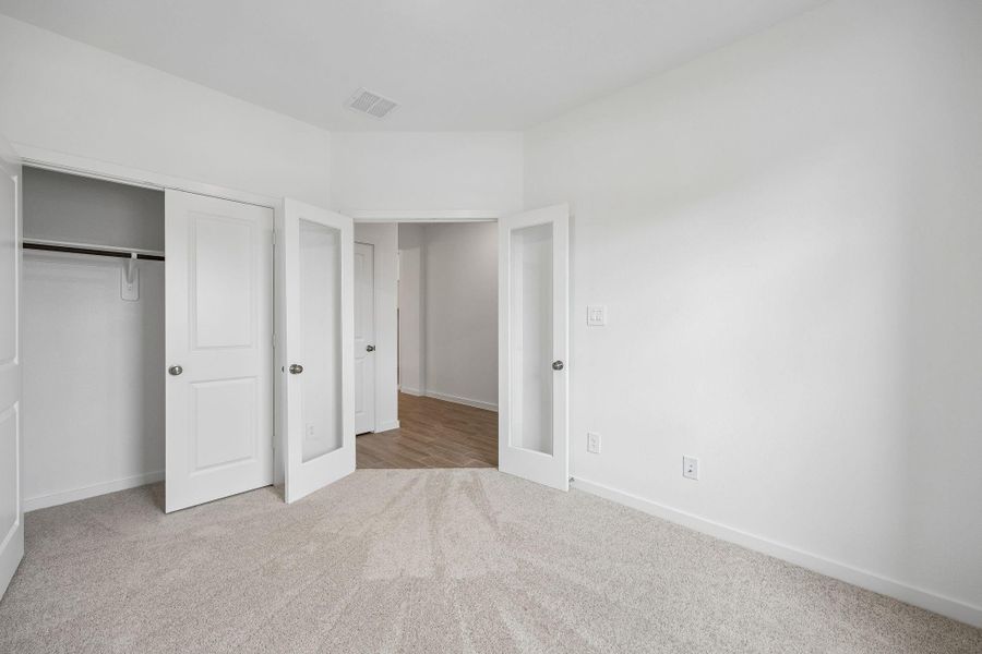 Spacious, unfurnished interior of a new home in Montgomery Bend, Montgomery (Image 22).