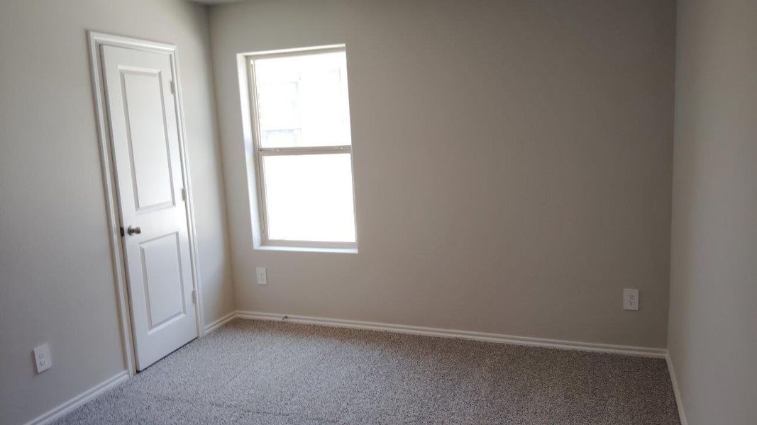 Spacious, unfurnished interior of a new home in Rosewood at Beltmill, Fort Worth (Image 13).