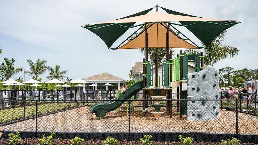 Community amenities in Island Lakes at Coco Bay, Englewood (Image 9). Community amenities in Island Lakes at Coco Bay, Englewood (Image 9).