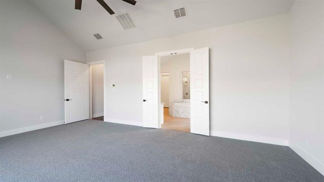 Spacious, unfurnished interior of a new home in Trinity Falls, McKinney (Image 18). Spacious, unfurnished interior of a new home in Trinity Falls, McKinney (Image 18).