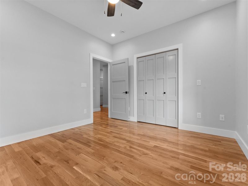 Spacious, unfurnished interior of a new home in , Brevard (Image 14).