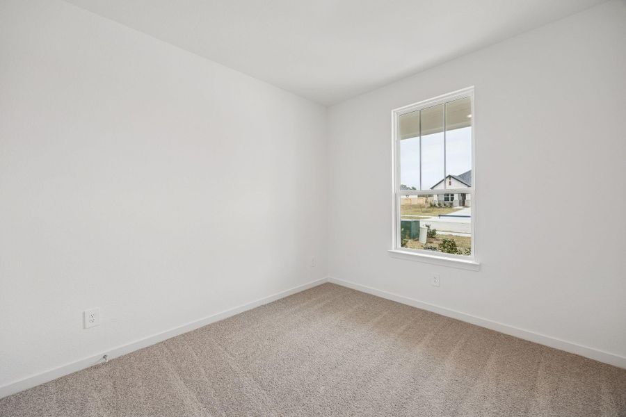 Spacious, unfurnished interior of a new home in Montgomery Bend, Montgomery (Image 12).