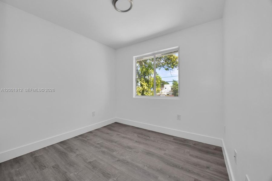 Spacious, unfurnished interior of a new home in , Miami (Image 24).