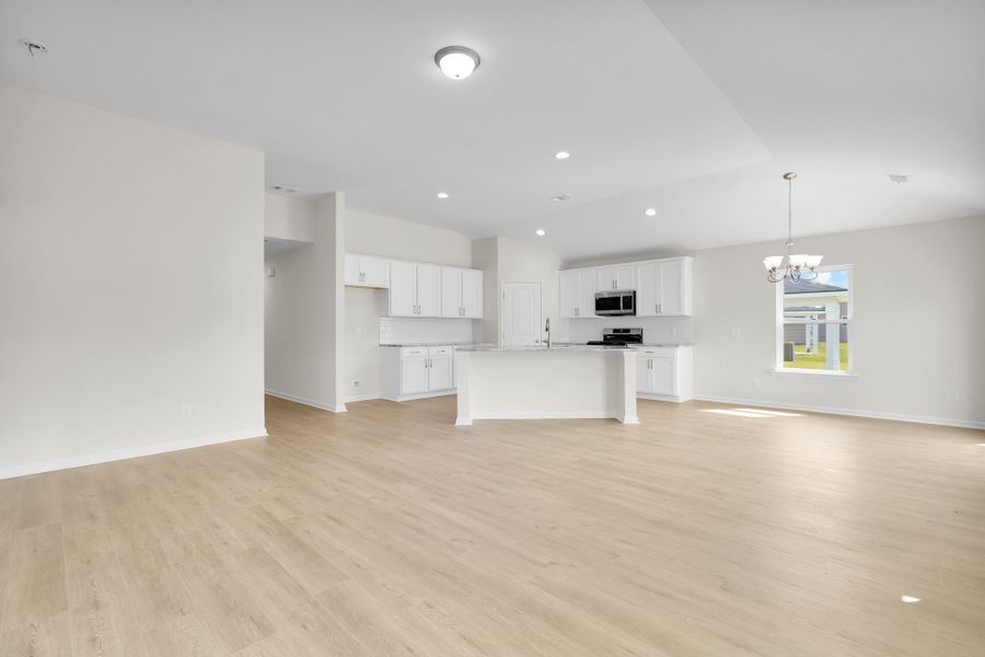 Spacious, unfurnished interior of a new home in Heritage at New Riverside, Bluffton (Image 13).