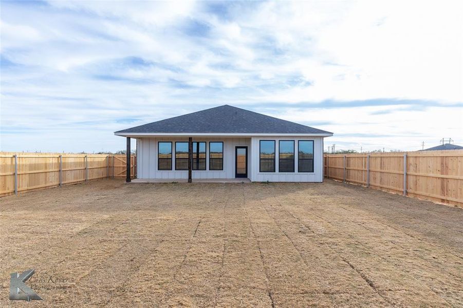 Exterior details and patio area of a home in , Abilene (Image 25).