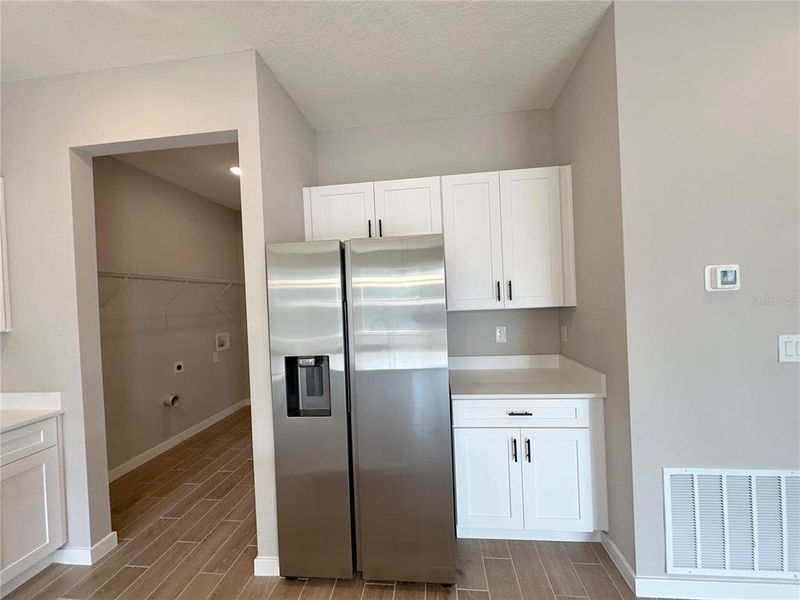 Coffee Bar w/Refrigerator Coffee Bar w/Refrigerator