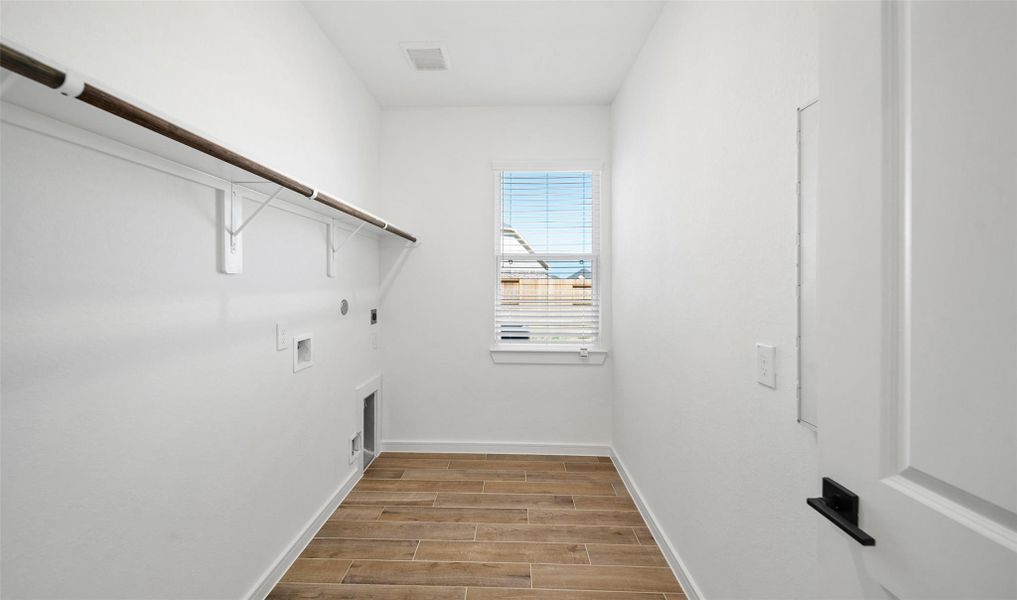 Laundry room (*Photo not of actual home and used for illustration purposes only.) Laundry room (*Photo not of actual home and used for illustration purposes only.)
