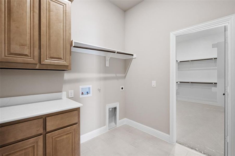 Furnished interior view inside a new home in Estates at Baker Park, Sherman (Image 17).