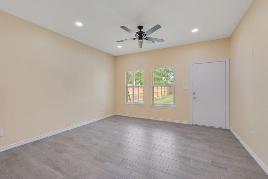 Spacious, unfurnished interior of a new home in , Bryan (Image 14).