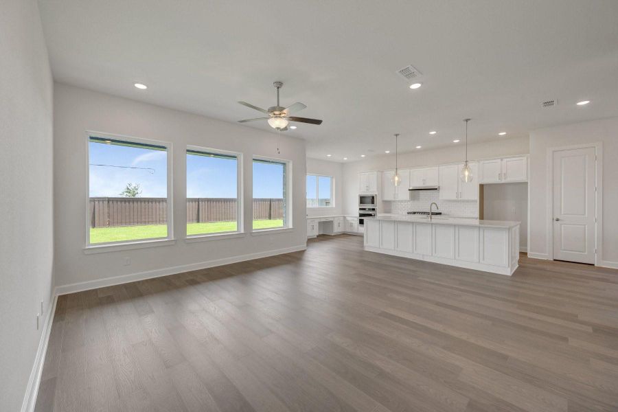 Spacious, unfurnished interior of a new home in Brookewater - Ascent Collection, Rosenberg (Image 11).