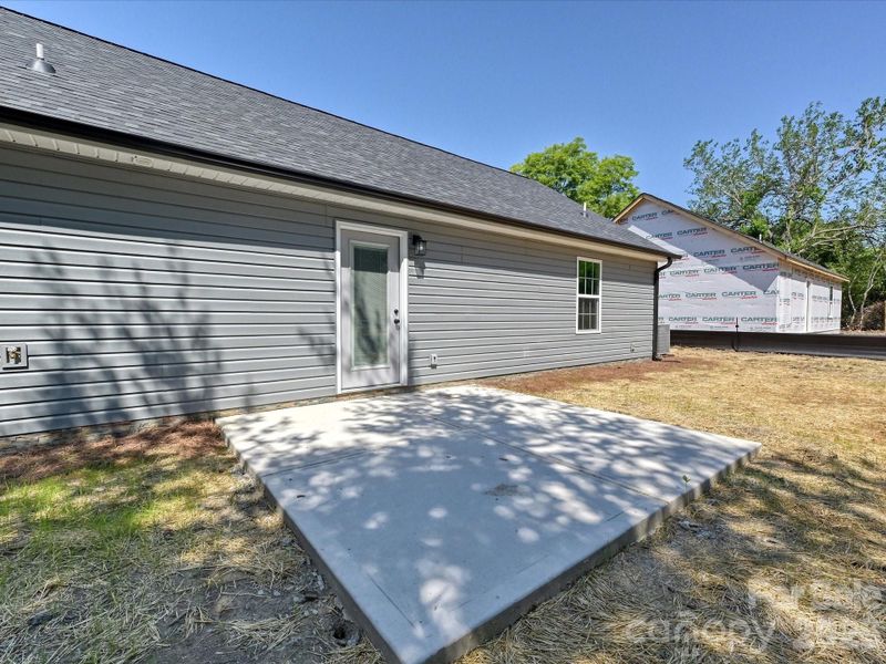 Exterior details and patio area of a home in , Rock Hill (Image 3).