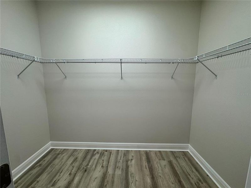 Spacious, unfurnished interior of a new home in , Dade City (Image 55).