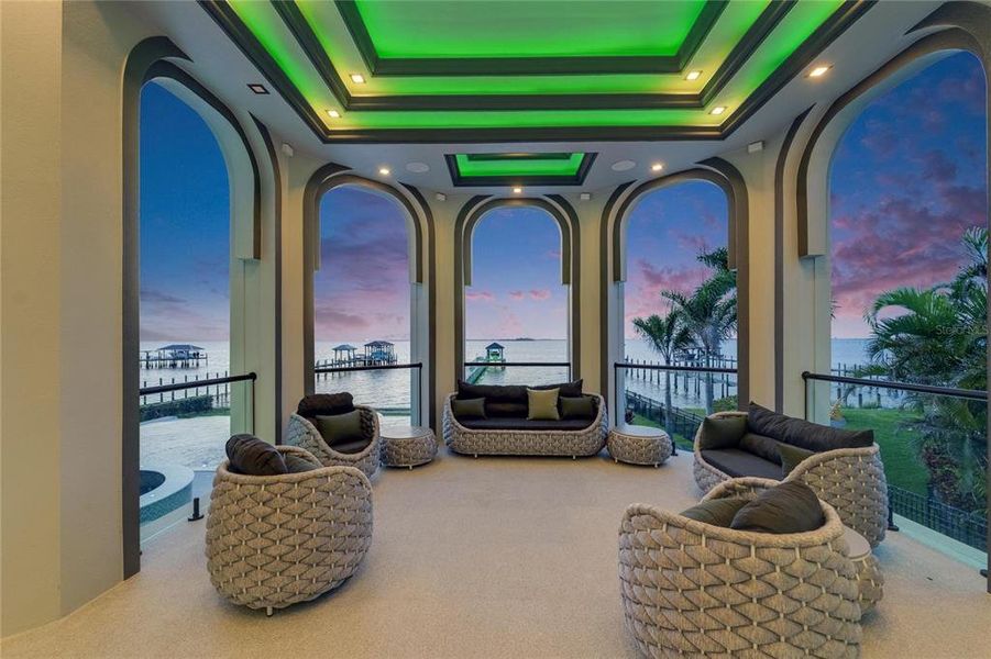 Exterior details and patio area of a home in , Apollo Beach (Image 29).