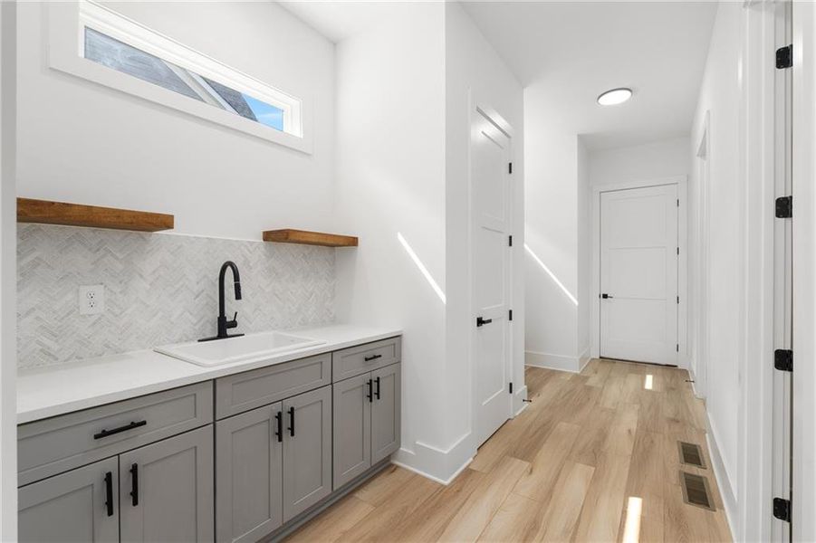 Furnished interior view inside a new home in , Jefferson (Image 4).