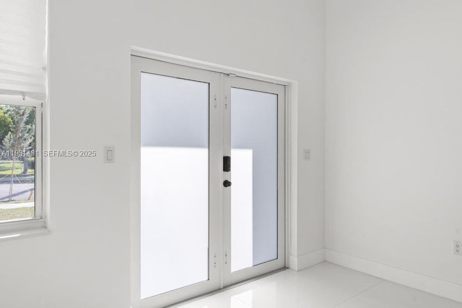 Spacious, unfurnished interior of a new home in , Miami (Image 20). Spacious, unfurnished interior of a new home in , Miami (Image 20).