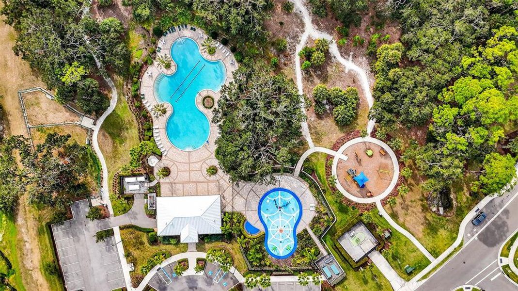 Community amenities in Summerwoods, Parrish (Image 41).