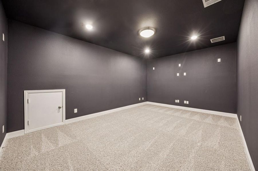 Spacious, unfurnished interior of a new home in Sicily, Princeton (Image 13).