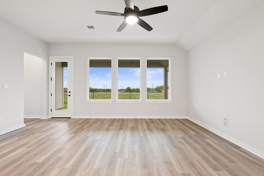Spacious, unfurnished interior of a new home in Lagos Reserve, Manor (Image 30). Spacious, unfurnished interior of a new home in Lagos Reserve, Manor (Image 30).