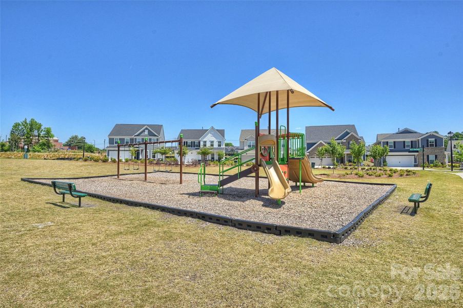 Community amenities in , Concord (Image 33).