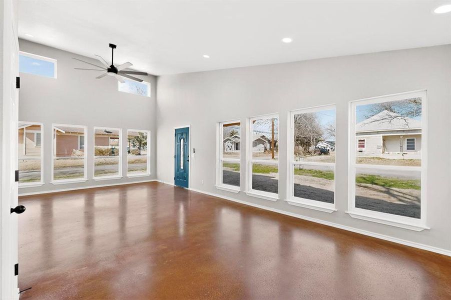 Spacious, unfurnished interior of a new home in , Paris (Image 32).