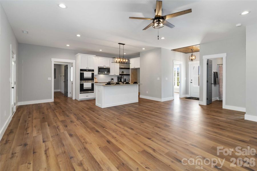 Spacious, unfurnished interior of a new home in , Chester (Image 29).