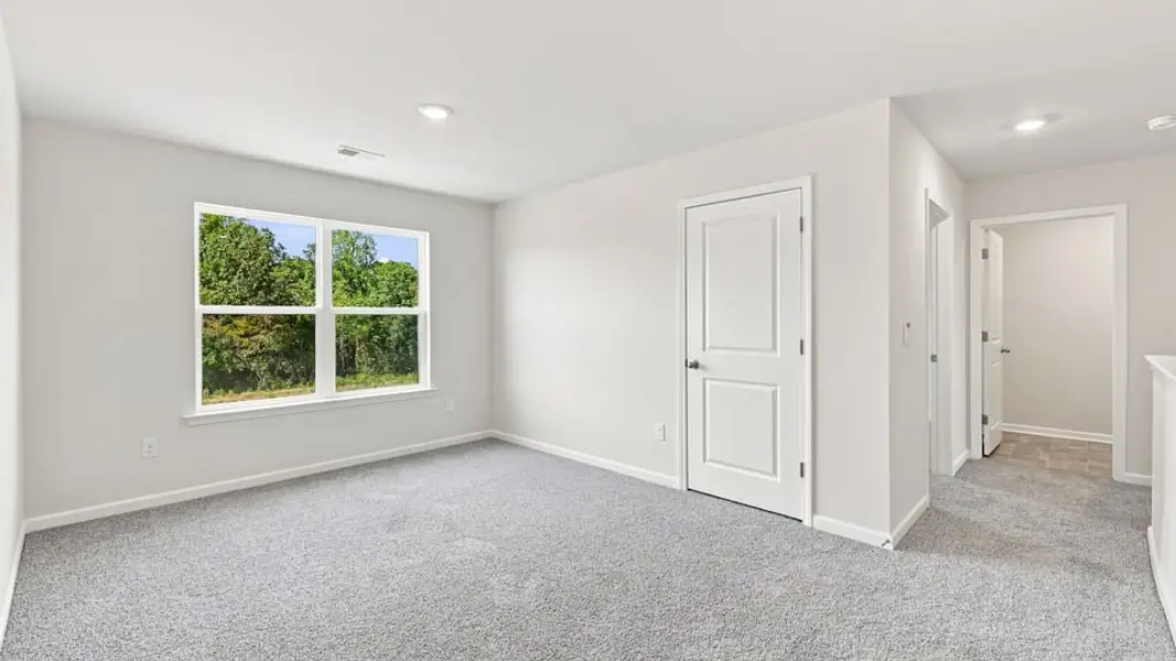 Spacious, unfurnished interior of a new home in Woodglen, Piedmont (Image 29). Spacious, unfurnished interior of a new home in Woodglen, Piedmont (Image 29).