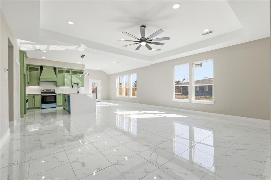 Spacious, unfurnished interior of a new home in , Terrell (Image 18).