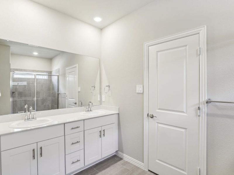 Furnished interior view inside a new home in Lakehaven - Premier Series, Farmersville (Image 10).