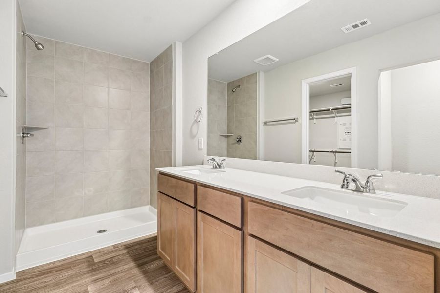 Furnished interior view inside a new home in Edgebrooke, Pflugerville (Image 11).